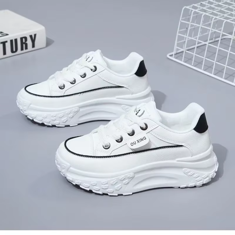 Women's Casual Chunky Sneakers - Stylish Platform Trainers for Everyday Comfort