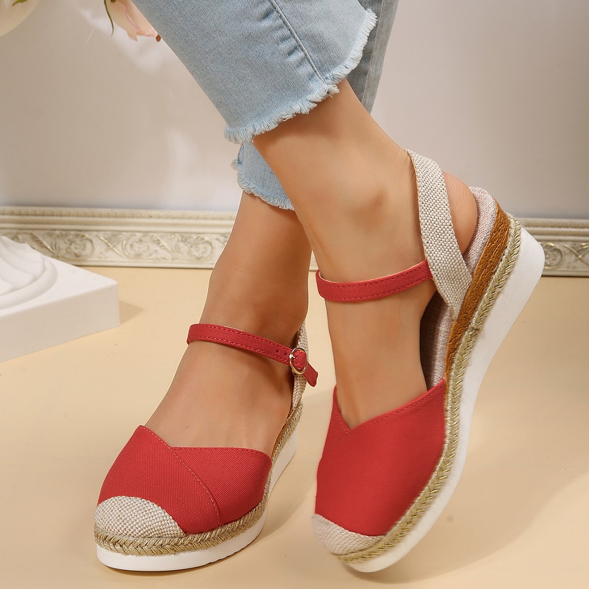 Women's Closed Toe Wedge Orthopaedic Sandals - Buckle Strap Platform Espadrilles